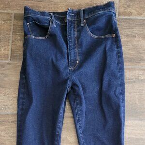 New Abercrombie & Fitch Ultra High Rise Super Skinny Straight Jeans - Sz 2/26